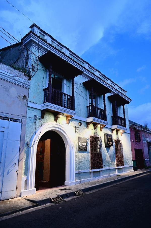 Ricks Hostel Santa Ana Ngoại thất bức ảnh