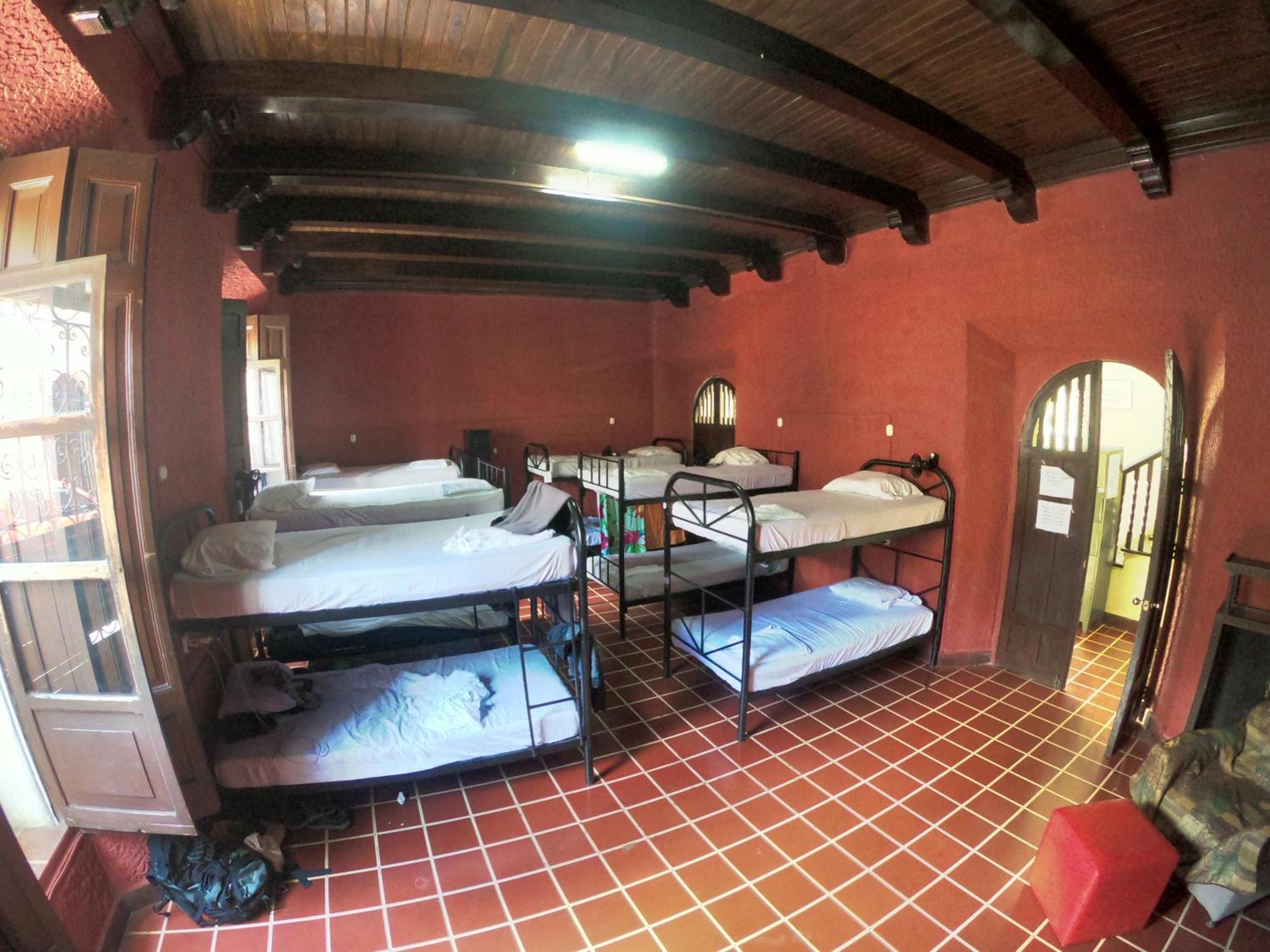 Ricks Hostel Santa Ana Ngoại thất bức ảnh